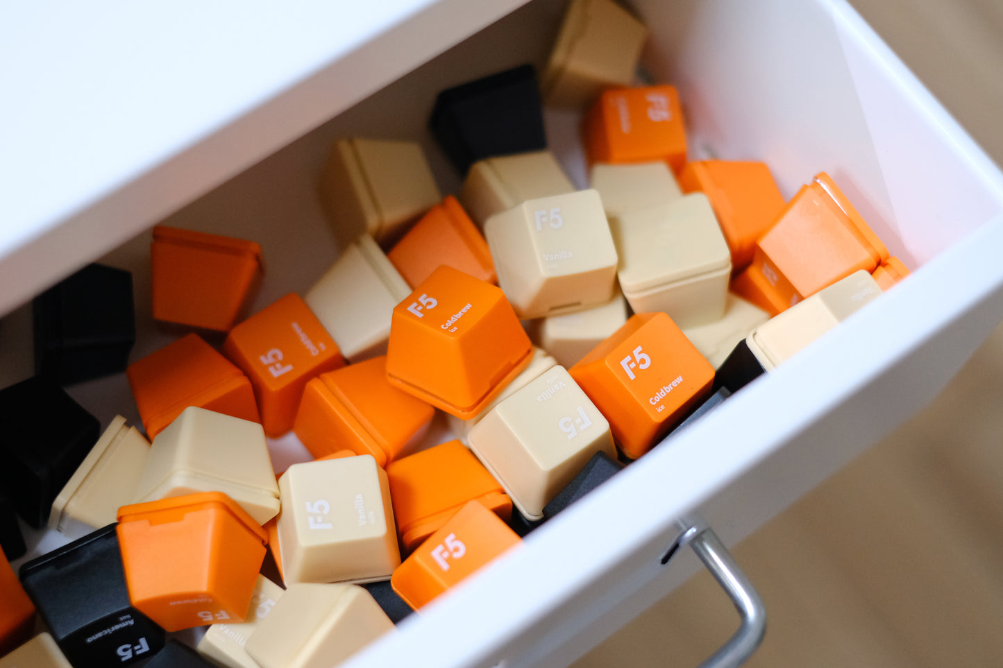 F5 instant coffee cubes (18 count with 3 flavors)